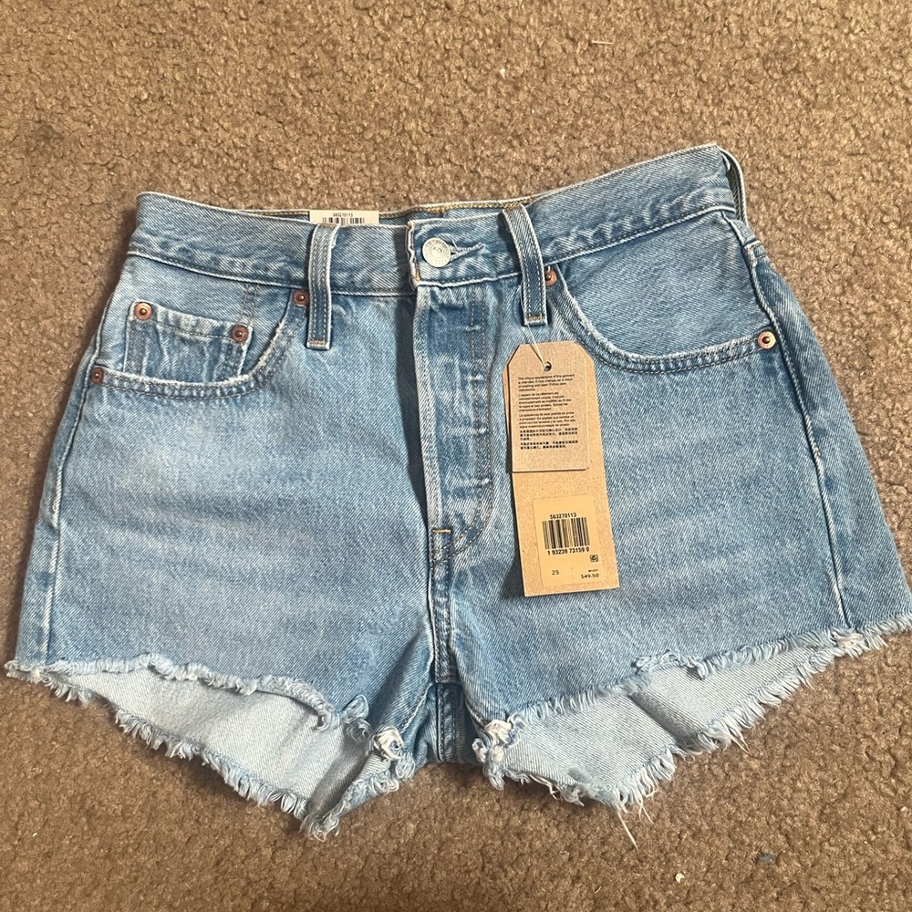NWT Levi’s 501 shorts